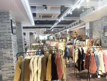 秋冬備貨指南 廣州品牌女裝折扣批發(fā)，低價(jià)走份處理一站式采購(gòu)